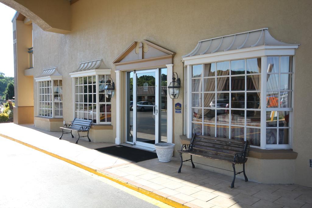 Rodeway Inn & Suites Nashville Exterior photo